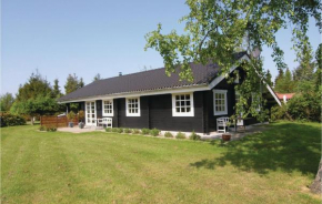Awesome Home In Væggerløse With Kitchen, Bogø By